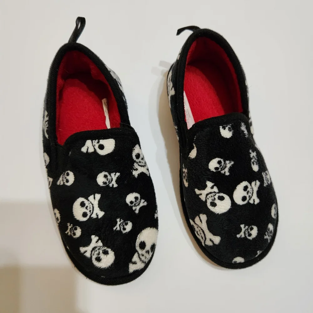 Boys Black and White Kids Skull Slippers